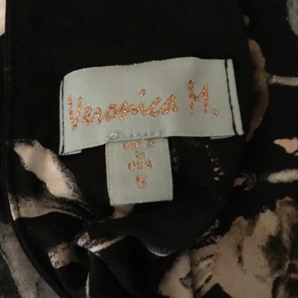 Veronica M Boho Chic Halter Maxi Dress - Picture 5 of 8